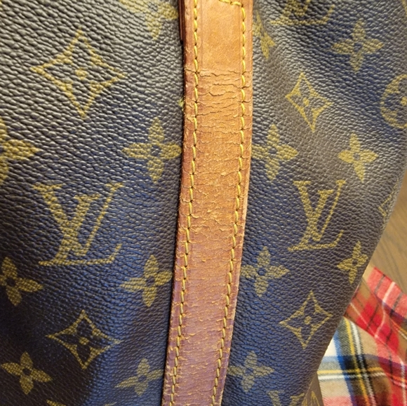 Louis Vuitton Monogram Petit Noe - Picture 8 of 16
